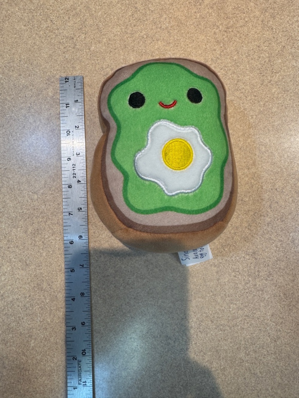 Plush toy 'Sinclair the Avocado Toast with Egg' by Squishmallows (Kellytoy)